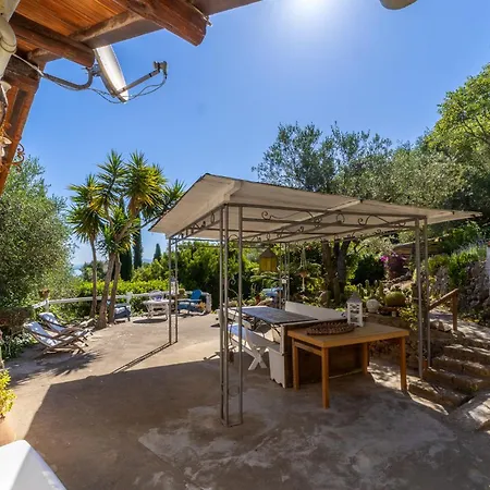 Pura Vigna Immerso Nella Natura Vicino Al Mare Chalet *