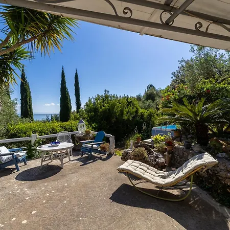 Pura Vigna Immerso Nella Natura Vicino Al Mare Chalet